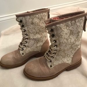 Roxy Boots